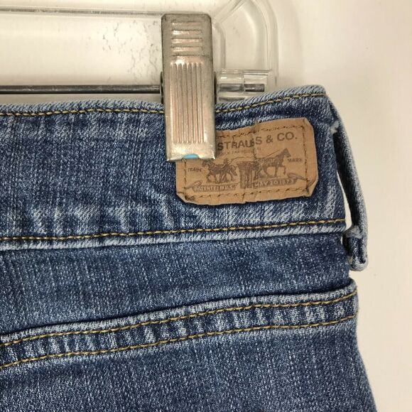 Levi's The Original Jeans Womens Size 12 Slender Bootcut 526 Women’s Denim - Picture 9 of 11